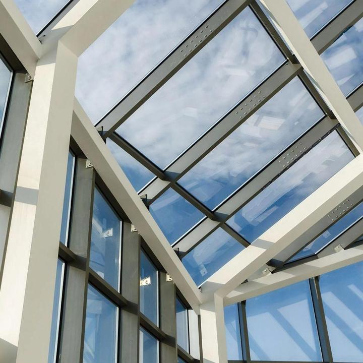 Conception et installation de différentes menuiseries en alu Martinique